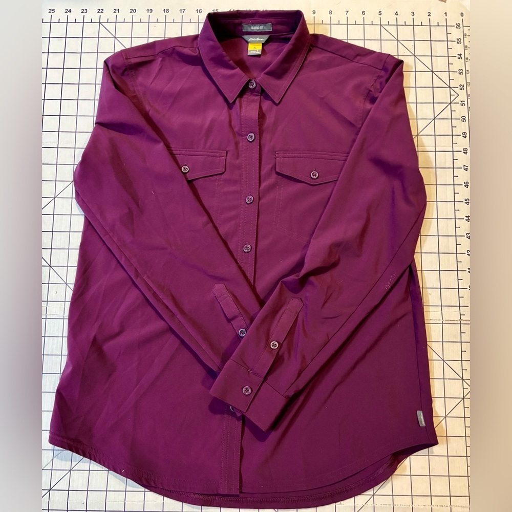 Eddie Bauer Women’s Small Classic Fit Polyester Button Down Shirt